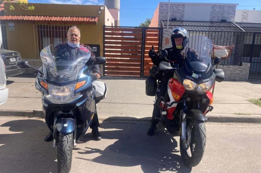 El amigo y compantildeero de Martin Borthiry el periodista Ricardo Luis Peacuterez