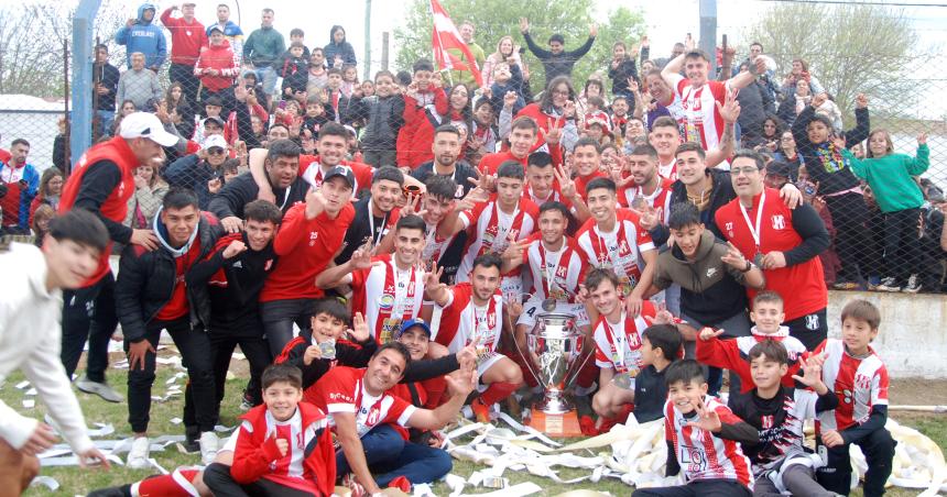 Costa tricampeoacuten