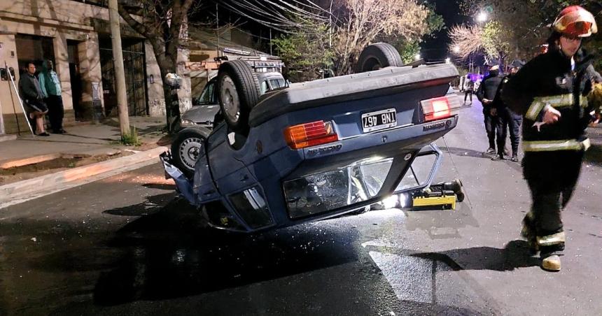 Choque y vuelco en Pico