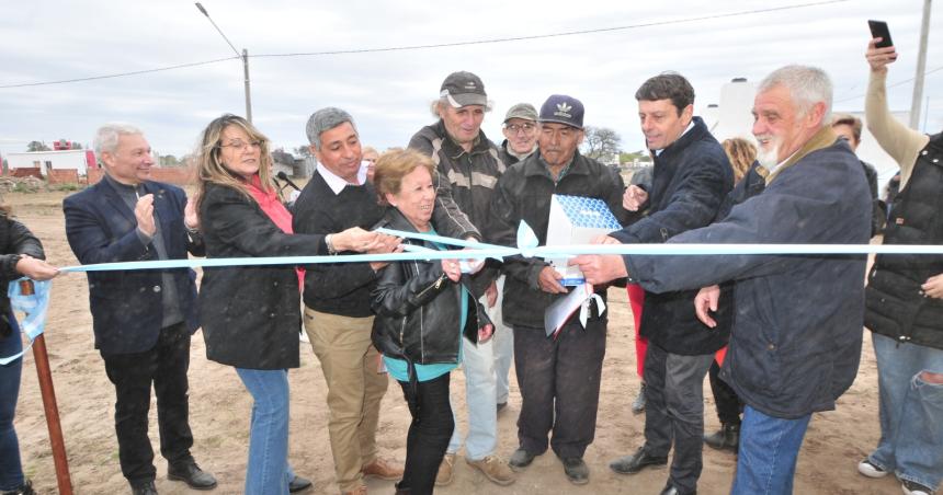 Metileo- inauguraron panaderiacutea municipal y entregaron departamentos para personas mayores