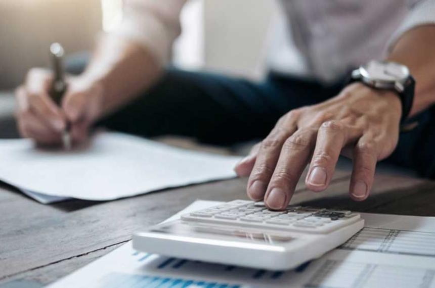 La AFIP modificoacute el reacutegimen de retencioacuten de Ganancias para profesionales autoacutenomos