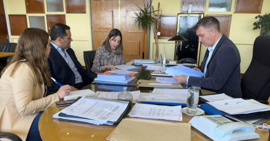 Se depositan los salarios estatales con un incremento del 122-en-porciento-