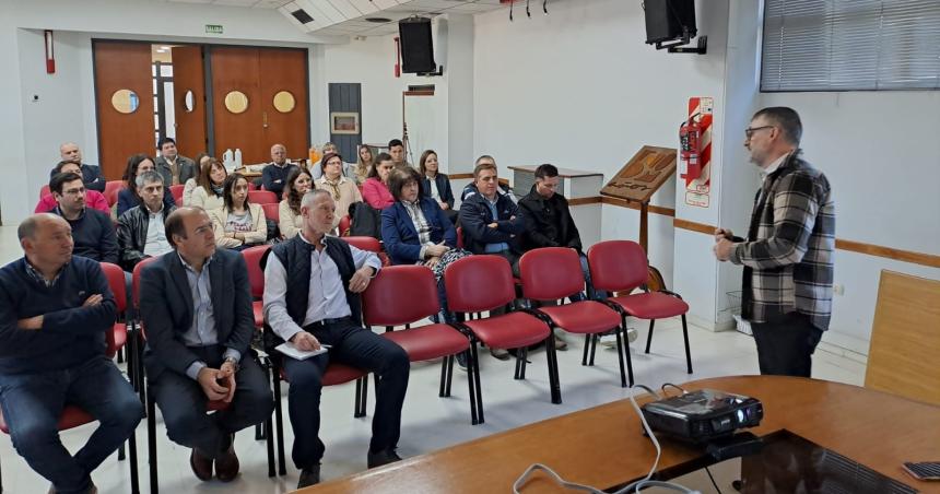Capacitan a cooperativas para armar sus balances sociales