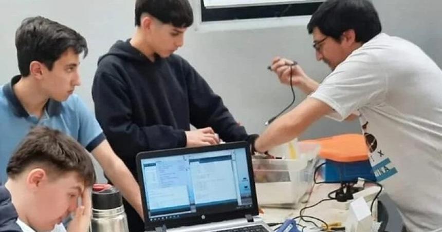 Comienza Infomatrix Argentina en Luiggi