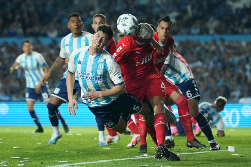 Independiente le gana a Racing en el claacutesico de Avellaneda