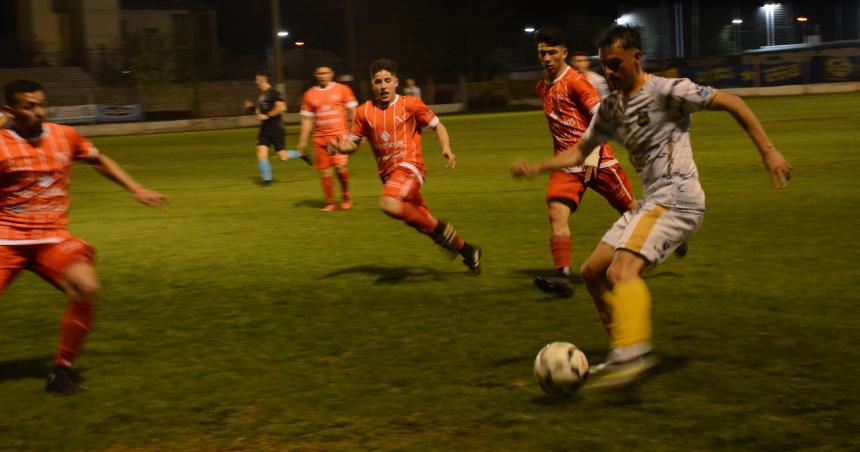 All Boys goleada y marcha imparable