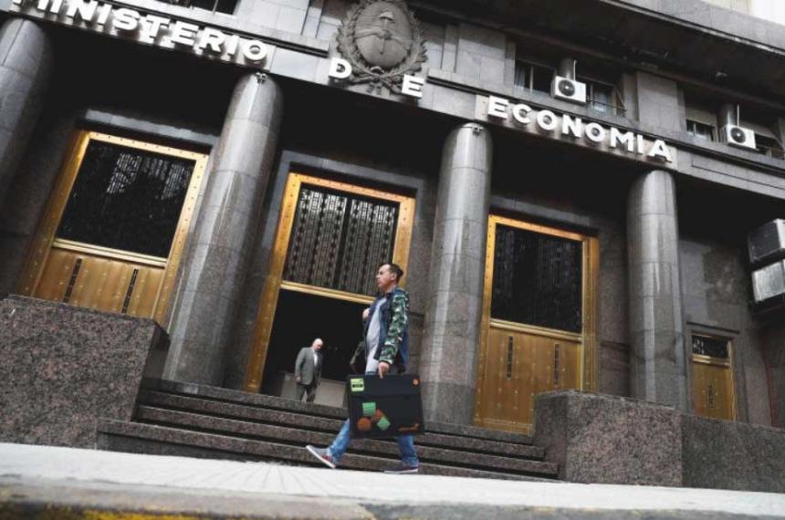 Argentina le pagoacute USD 190 millones al Club de Pariacutes y aumenta la presioacuten sobre el tipo de cambio