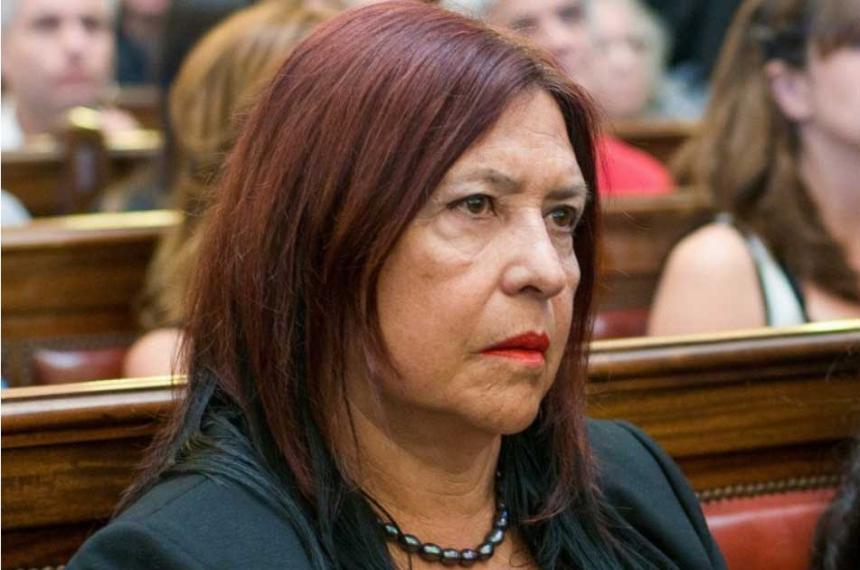 Alberto Fernaacutendez firmoacute el decreto del pliego de la continuidad de jueza Figueroa