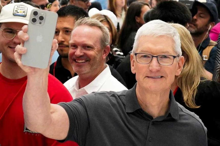 El plan de Apple para tener su propio ChatGPT- queacute confirmoacute Tim Cook