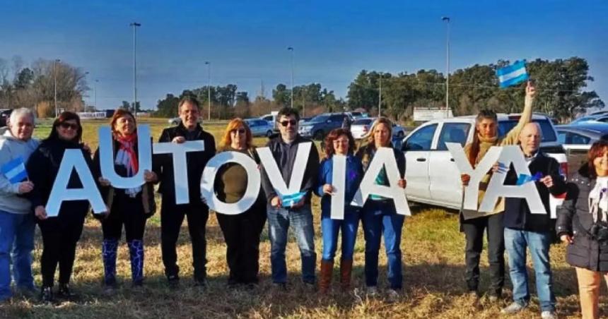 Convocan a una movilizacioacuten para pedir por la autoviacutea en la Ruta 5