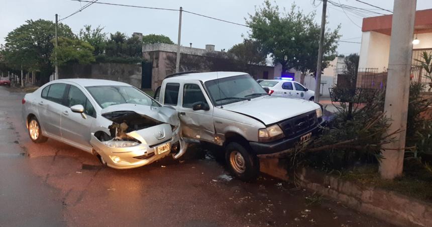 Tres mujeres heridas en un choque a primera hora de la mantildeana