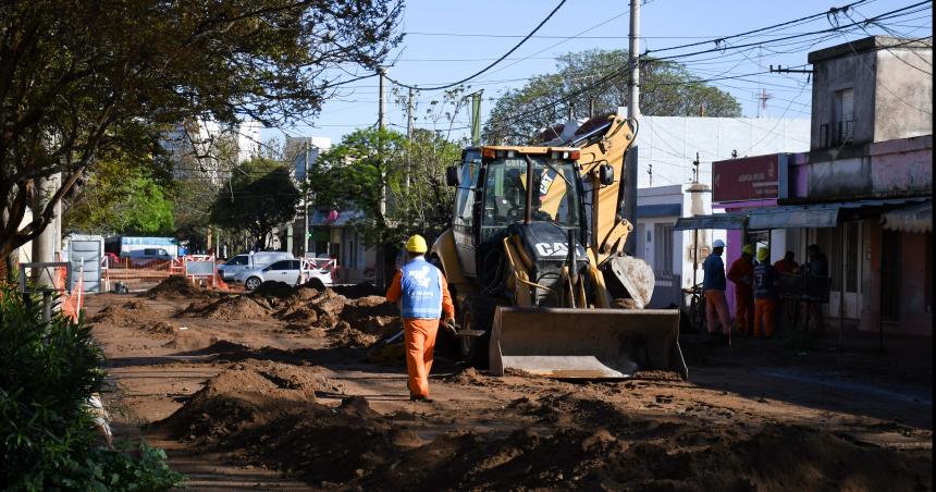 Informan el avance de las obras de saneamiento en Santa Rosa