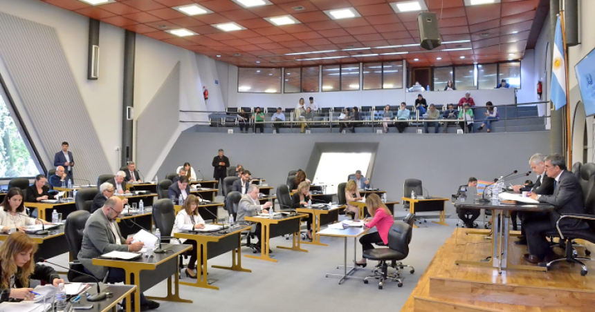 Coparticipacioacuten- se aproboacute con el voto oficialista de la UCR y el PRO  