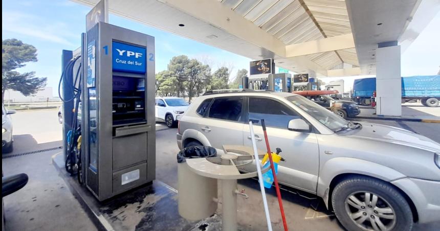 Falta nafta suacuteper en Santa Rosa