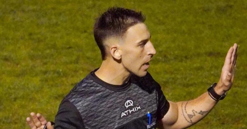 Denunciaron a un aacuterbitro por actos discriminatorios