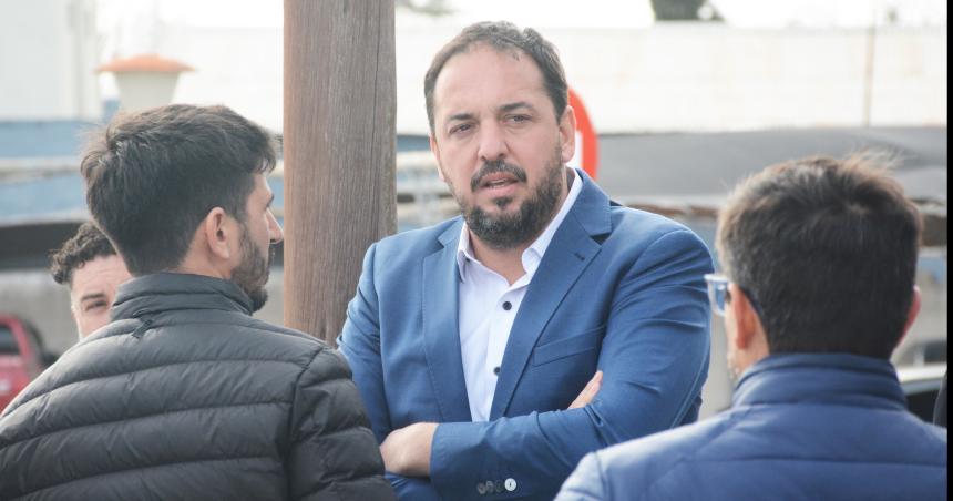 Di Naacutepoli propuso un convenio con una prepaga para la donacioacuten de 200 aacuterboles