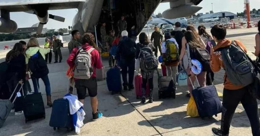 El proacuteximo vuelo de repatriacioacuten desde Israel llegaraacute este martes