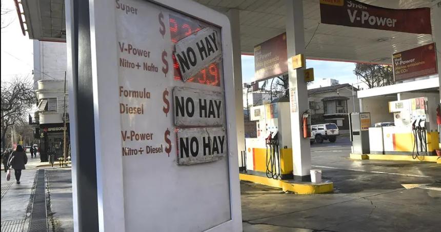 Dicen que detraacutes de la falta de combustibles estaacute el cuidado de stock