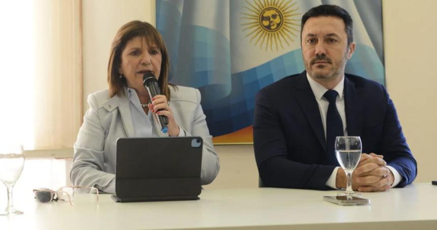 Tenemos la obligacioacuten de no ser neutrales aseguroacute Patricia Bullrich 
