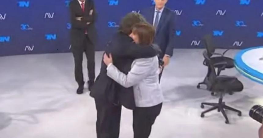 El abrazo entre Milei y Bullrich tras el pacto- Haceacute un buen Gobierno