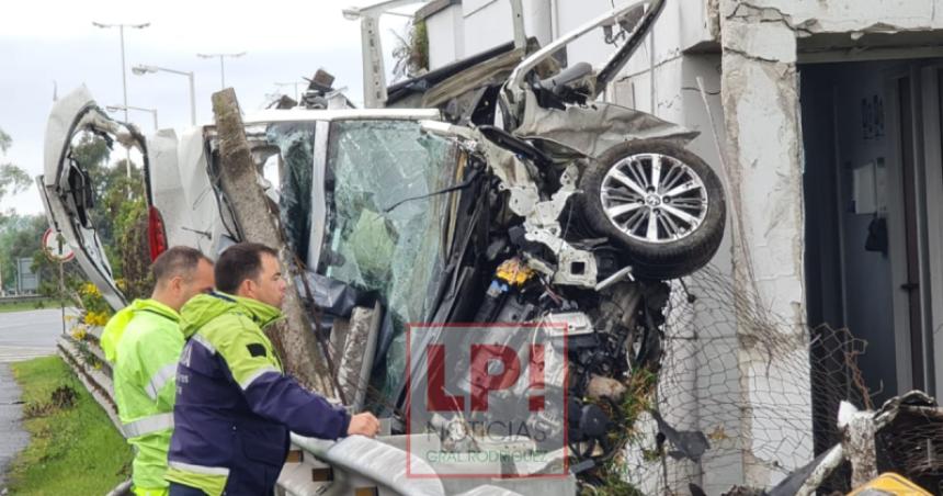 Accidente fatal en Acceso Oeste- tres mujeres murieron luego de volcar a maacutes de 200 km por hora