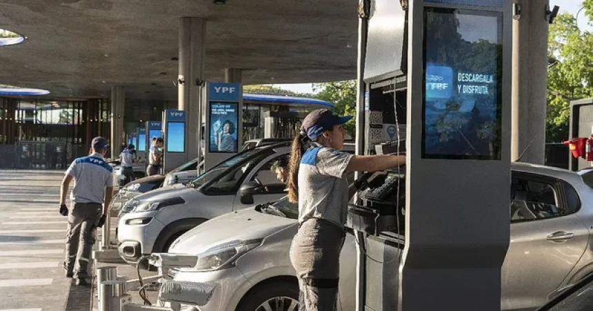 Combustibles- las empresas reclaman un 25-en-porciento- de aumento
