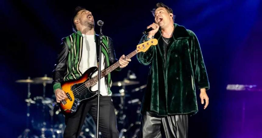 Volvioacute Tan Bioacutenica con su primer show en un estadio