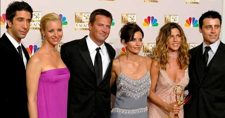 Absolutamente devastados el elenco de Friends despidioacute a Matthew Perry