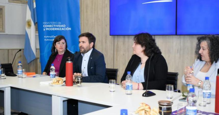 Un aporte a la sensibilizacioacuten y prevencioacuten de la violencia digital