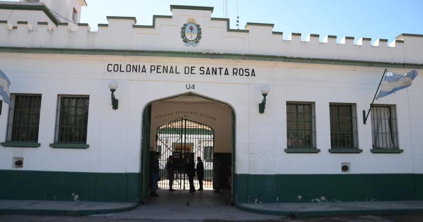 U4- denuncioacute golpiza a su hijo por no pagar alquiler de camas