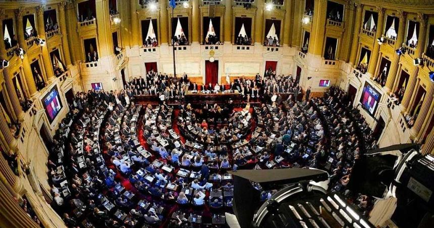 La Asamblea Legislativa proclamoacute las foacutermulas de Massa y Milei para el balotaje
