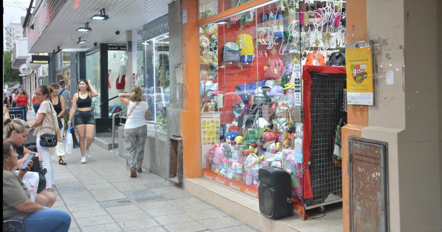 Impulsadas por el consumo preelectoral las ventas minoristas crecieron 47-en-porciento- mensual en octubre