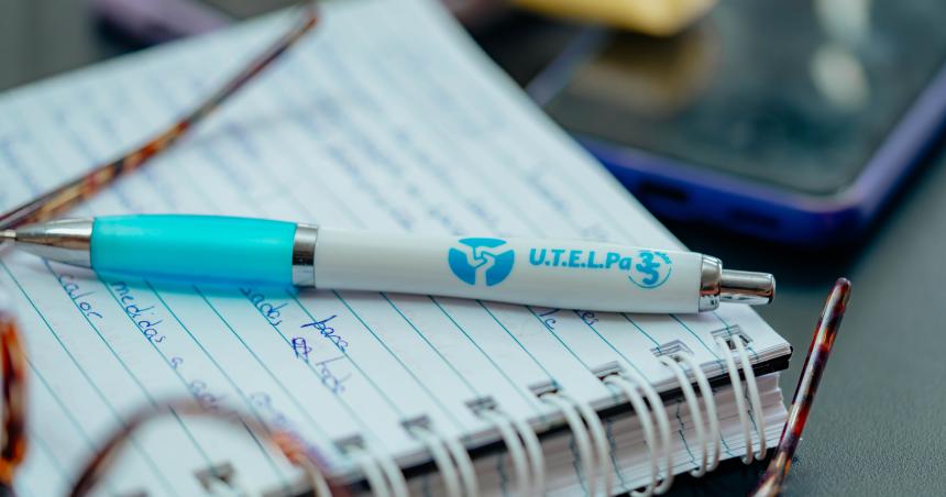 Utelpa celebroacute la estatizacioacuten de ocho colegios