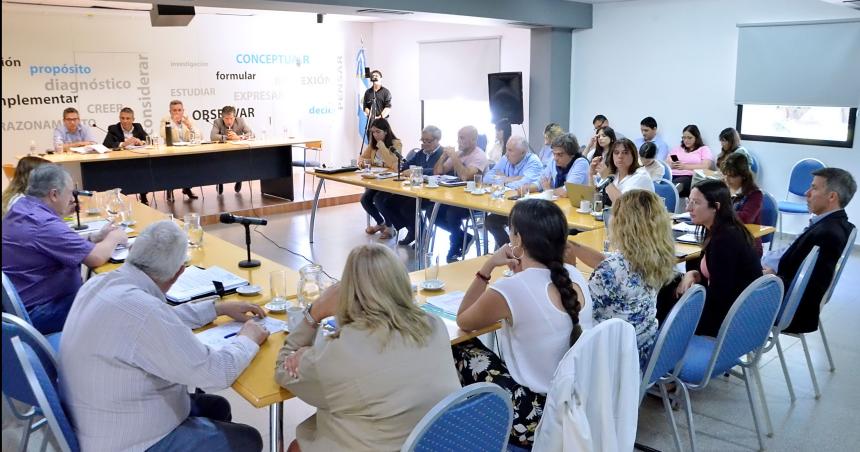 Buscan controlar el transporte propio de empresas y organismos