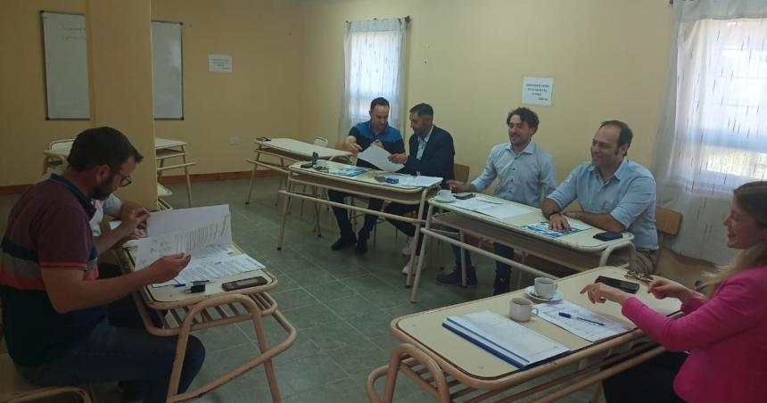 Industria hidrocarburiacutefera- impulsan responsabilidad social empresaria