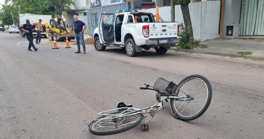 Una ciclista resultoacute herida en un choque 