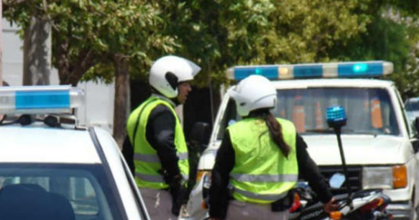 Tres demorados- una mujer incitaba a dos hombres en una pelea a cuchillazos