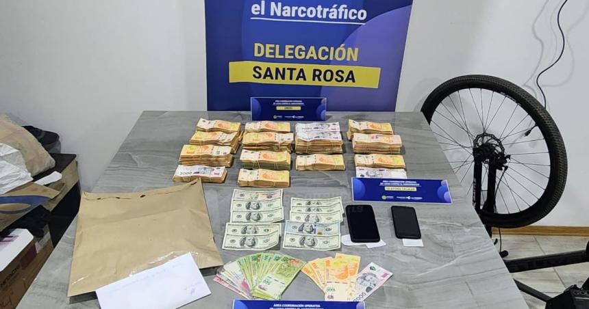 Tres detenidos por comercio de drogas en Intendente Alvear