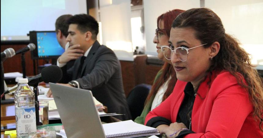 Convulsionado inicio de juicio por el caso Paula Pinedo