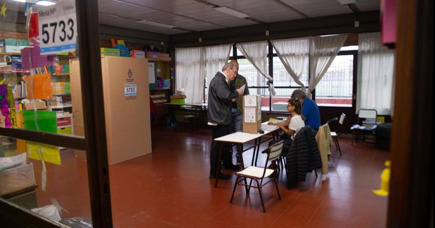 Las boletas de la primera vuelta son vaacutelidas para votar en el balotaje