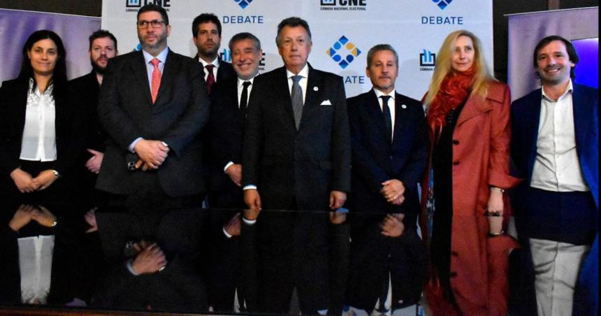 La CNE citoacute a los apoderados de UxP y LLA para preservar la convivencia democraacutetica