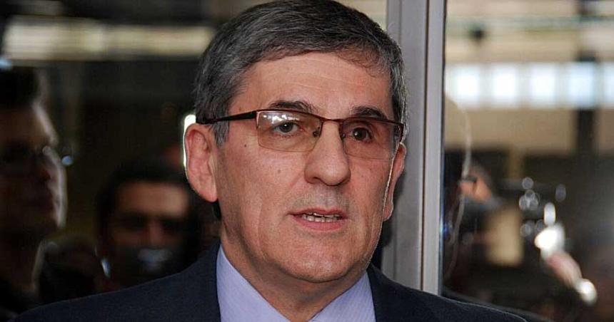 Franco continuaraacute en la Comisioacuten Federal de Impuestos