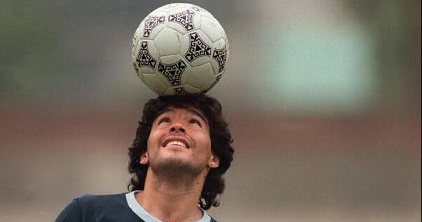 Diego eterno- a tres antildeos de la partida de Maradona