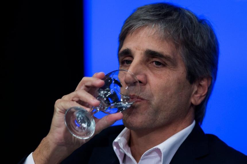 Confirman a Caputo como ministro de Economiacutea
