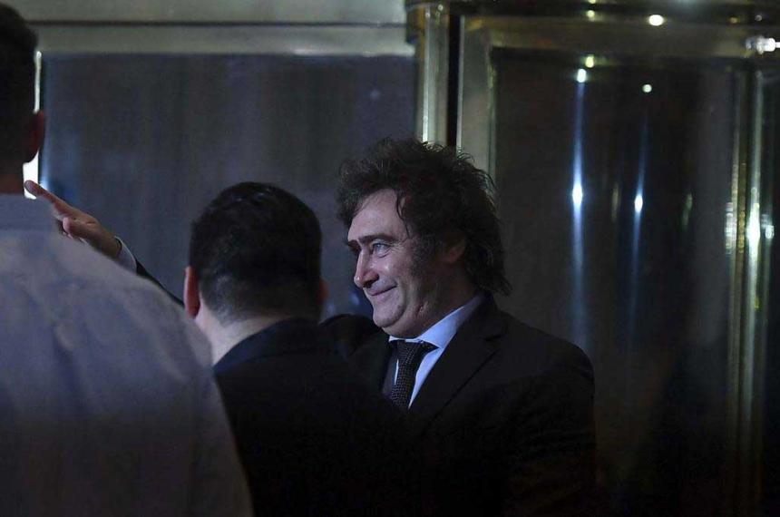 Milei adelantoacute que se viene un periacuteodo de estanflacioacuten