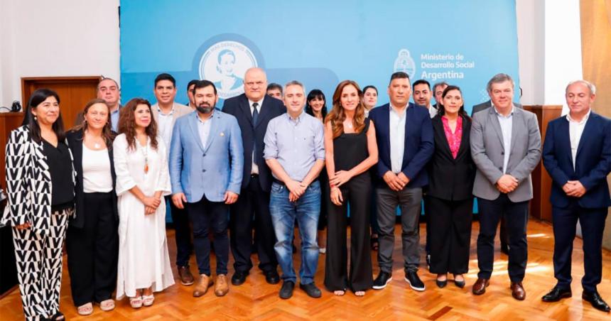 Diego Aacutelvarez en la uacuteltima reunioacuten con Tolosa de Desarrollo Social