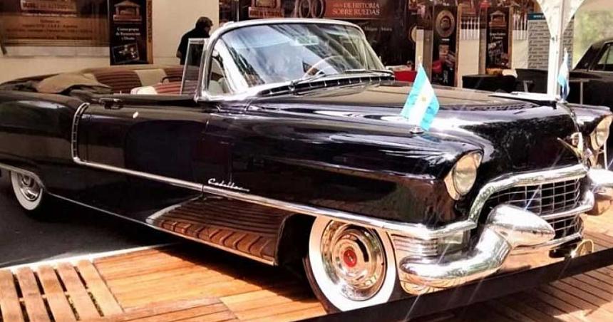 Jura de Milei- un mensaje a la Nacioacuten en la puerta del Congreso y usariacutea el Cadillac descapotable