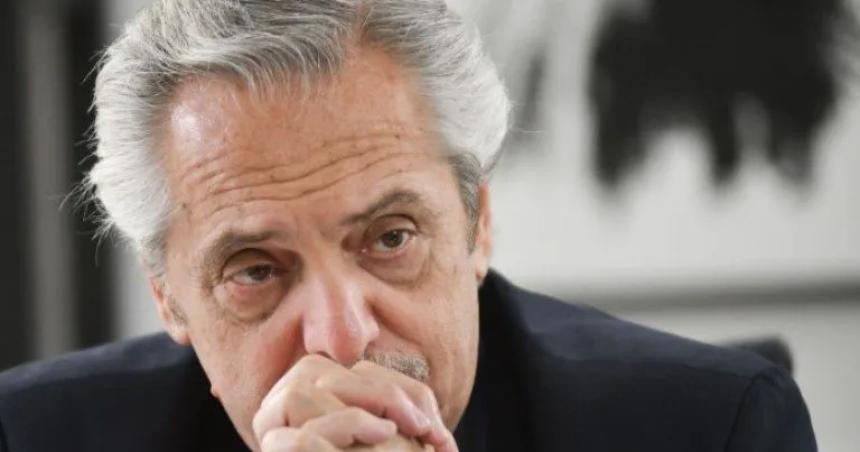 Alberto Fernaacutendez acepta anticipadamente renuncias de varios funcionarios