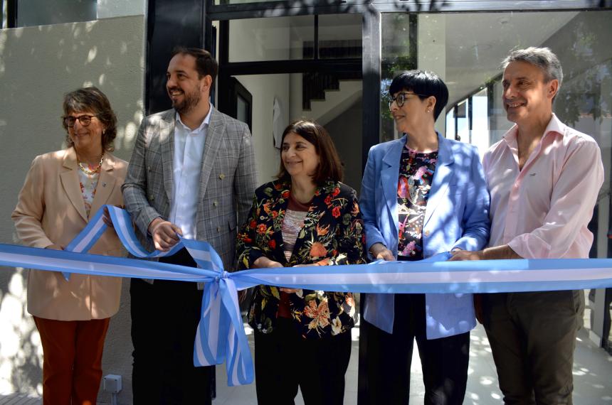 La ministra de la Produccioacuten Fernanda Gonzaacutelez en la inauguracioacuten del INCITAP
