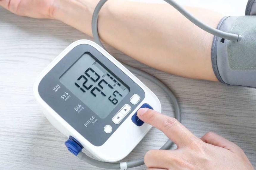 Hipertensioacuten- coacutemo reducir tu presioacuten arterial sin medicamentos